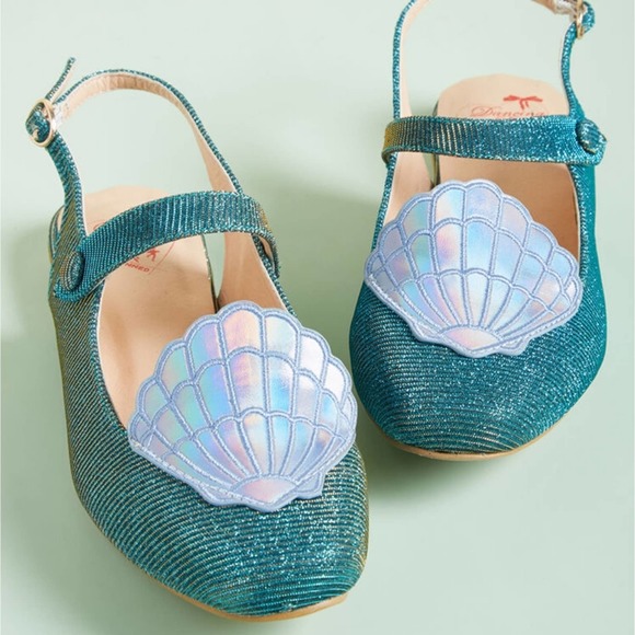 Modcloth Shoes - Modcloth Mermaid Blue Seashell Slingback Flat NEW